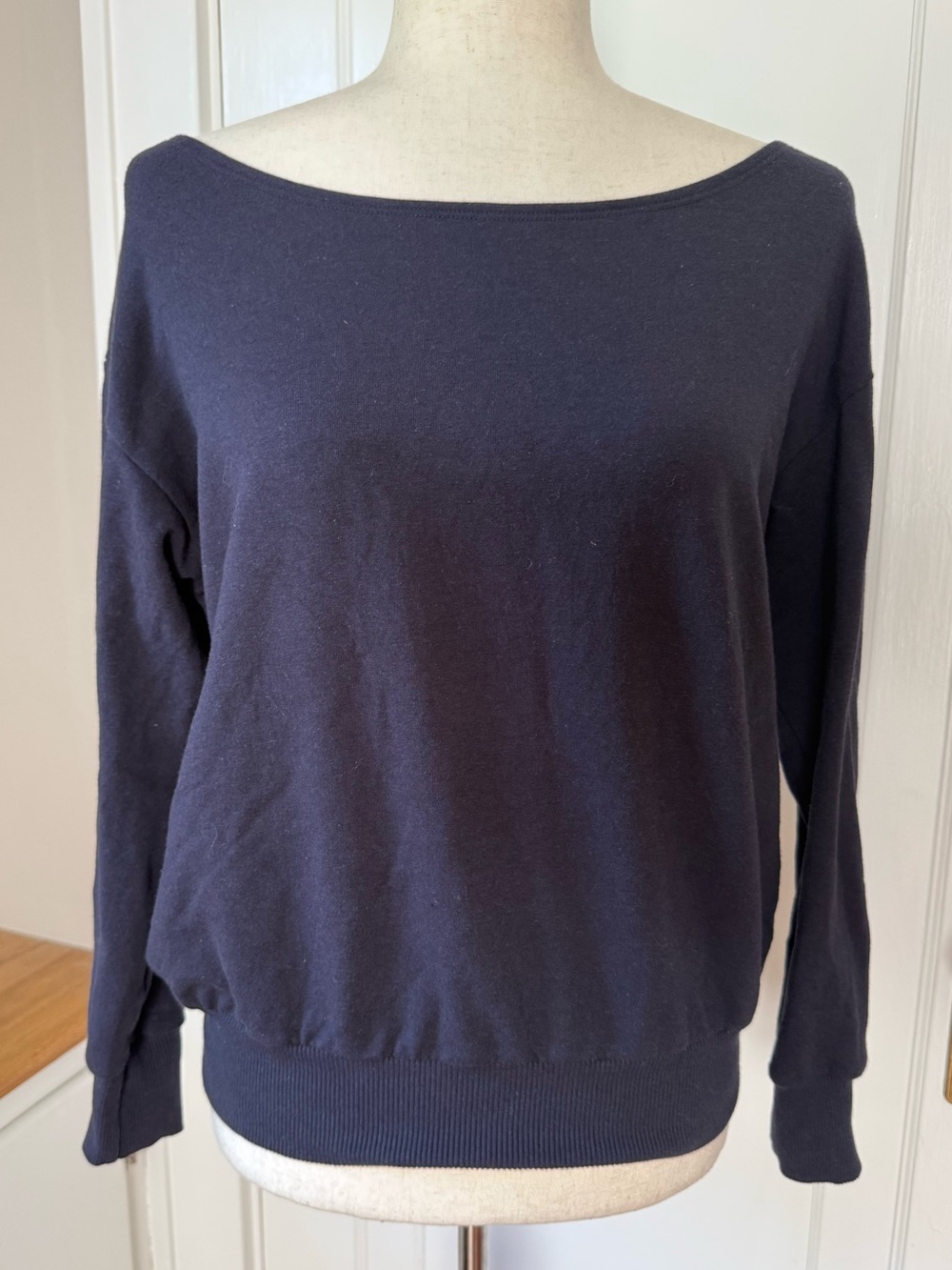 L’Agence Kimora Women Size Small Navy Midnight Blue Sweatshirt Off The Shoulder